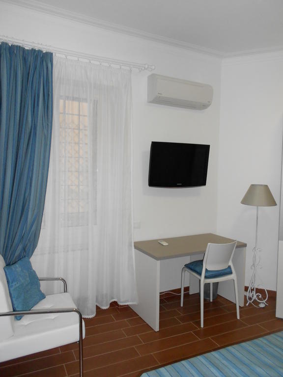 B&B Five Рим Екстериор снимка